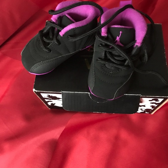 Baby Jordan’s size 1c - Picture 2 of 3
